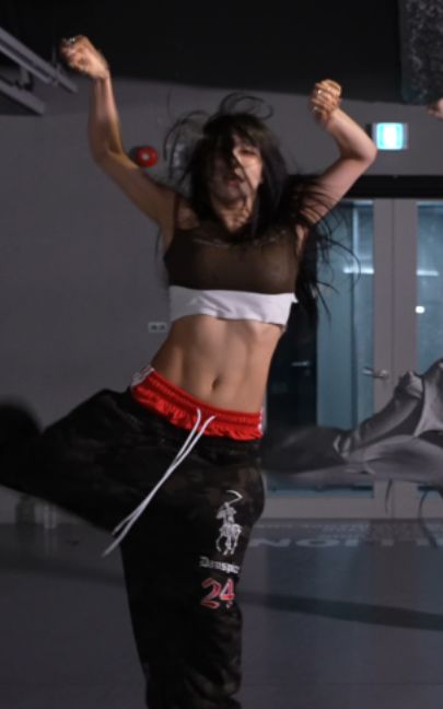 Cover of @1millionofficial's TikTok video: Sawadika vibes 🔥 #juhwi #choreography
