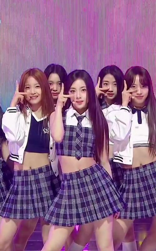 Cover of @jenyyifer's TikTok video: A2O LITE - NEON _ WELCOME TO SOULITE From A2O SOUL A2O LITE #a20lite #neon #kpopsongs #kpopdance #KPop