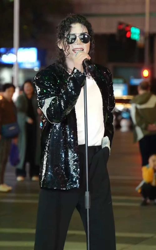 Cover of @michaelcj.official's TikTok video: When the music starts, the aura is in place.#caijun #michaeljacksoncaijun#michael #mj #dance #moonwalk #BillieJean