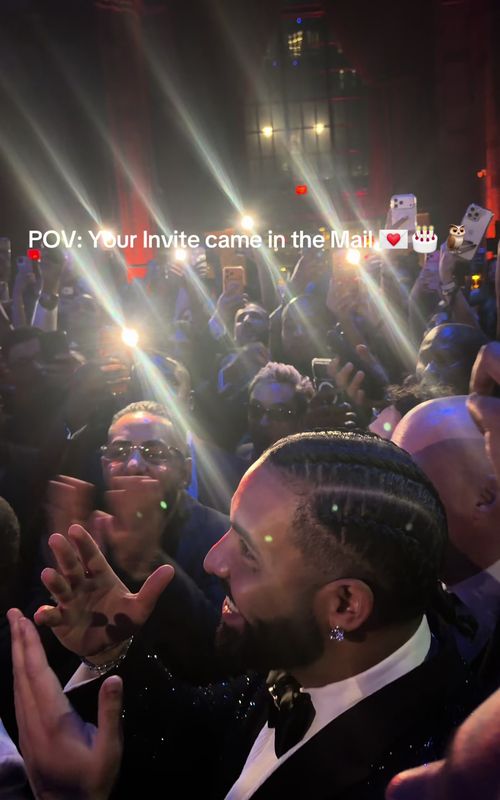 Cover of @youngsweetmya's TikTok video: Happy 40th Birthday Drakeeeee!!🥳 #drake #birthdayparty #champagnepapi #stake #newyork