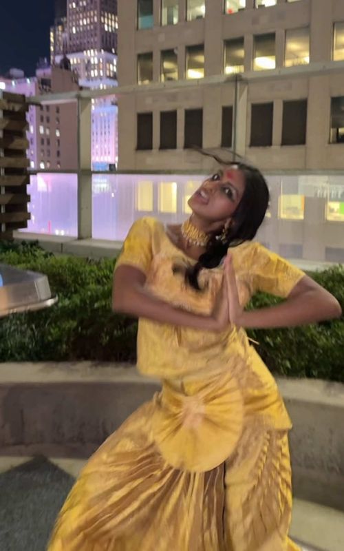 Cover of @heyimhershy's TikTok video: chandramukhi if she was haunting a rooftop in NYC in 2026? modern day dances i suppose 😭😭😭 #chandramukhi #indian #sawadika #halloweencostume #heyimhershy
