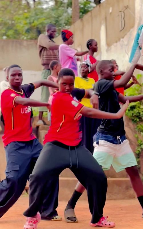 Cover of @talentedkids.ug's TikTok video: Mi chico dance to a new level #dance #makivtalentedkids🇺🇬 #dancechallenge @Jason Derulo