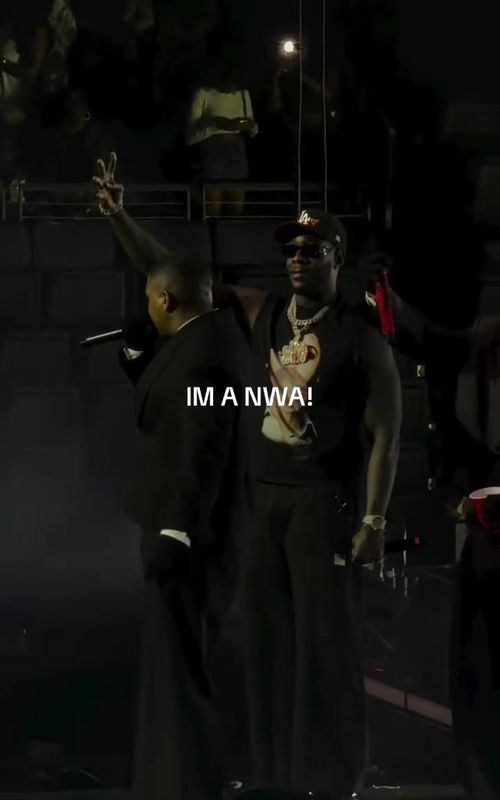 Cover of @mykrazylifeyg's TikTok video: YG, Mozzy, Chefboy and Natalie Nunn perform gang gang remix on stage together #yg #hiphop #thegentlemensclubtour #OnTour